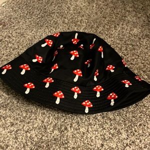 Black with mushrooms bucket hat